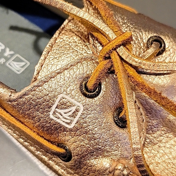 GUC Girls Sperry rose gold boat shoes size 1.5 - Picture 5 of 6